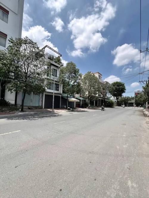 Sang trọng - Hẻm xe hơi Ngủ: Nhà mới giá ưu đãi Bình Thạnh